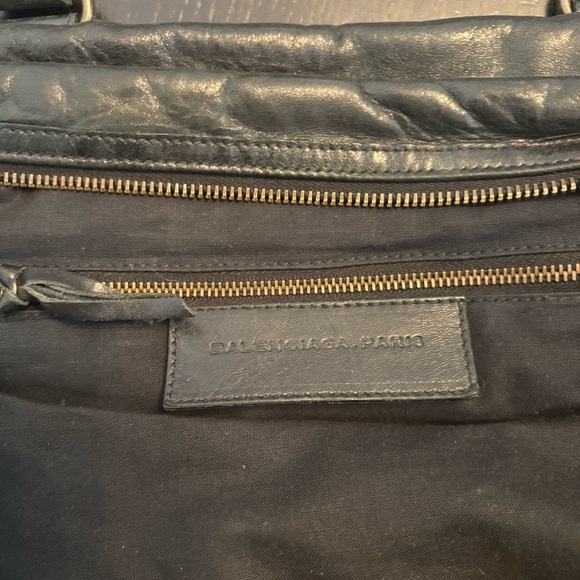 Balenciaga Velo City Black Leather Shoulder Tote Bag - Picture 7 of 15